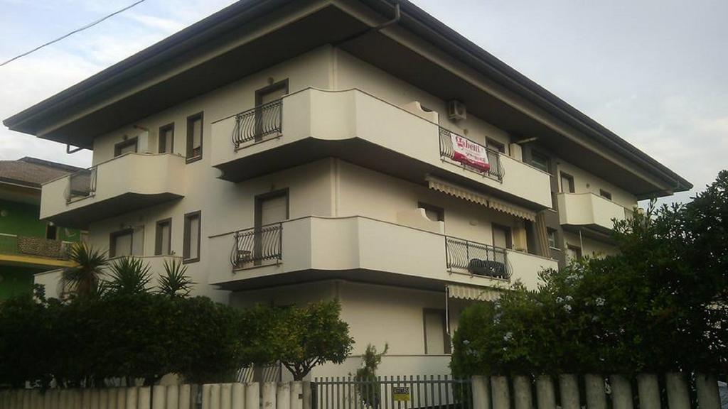 Montesilvano MarinaUn Nido Sul Mareアパートメント エクステリア 写真